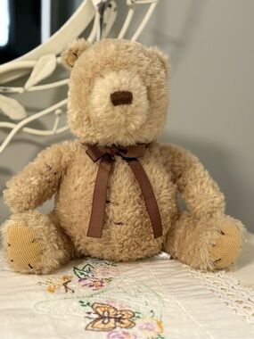 Classic Winnie the Pooh bear
